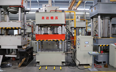 200噸四柱液壓機(jī)有多重？
